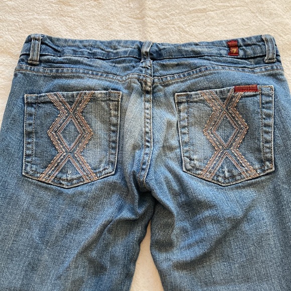 7FAM crop flare raw hem light wash jeans, low rise, size 27 - Picture 3 of 11